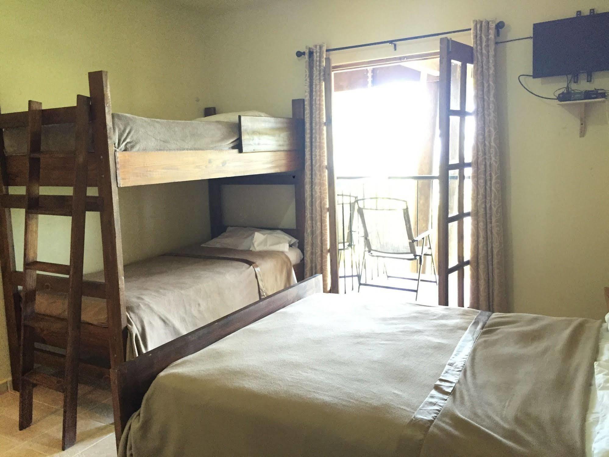 Rancho Tierra Alta Hotel คาราวากวา ภายนอก รูปภาพ