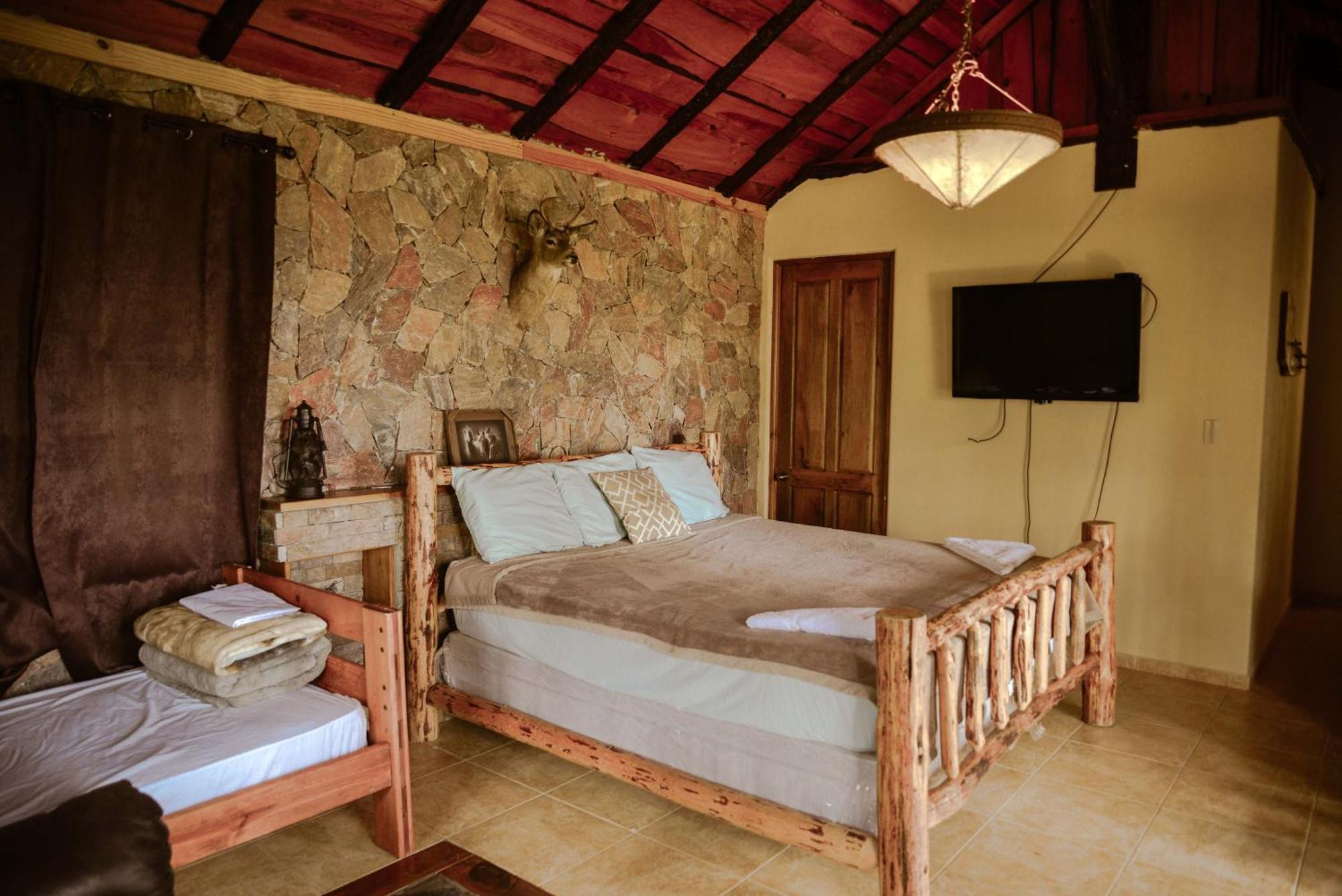 Rancho Tierra Alta Hotel คาราวากวา ภายนอก รูปภาพ