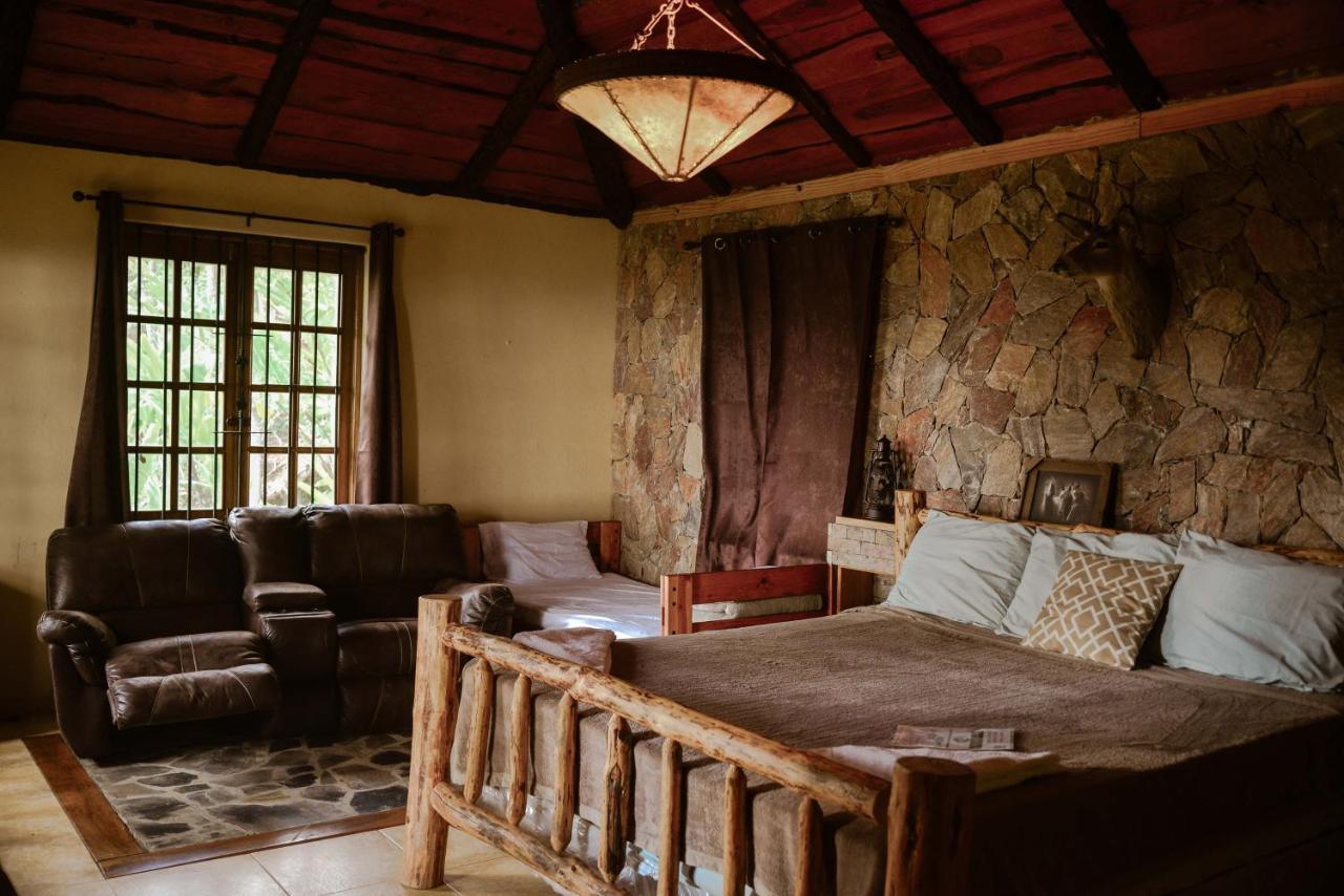 Rancho Tierra Alta Hotel คาราวากวา ภายนอก รูปภาพ